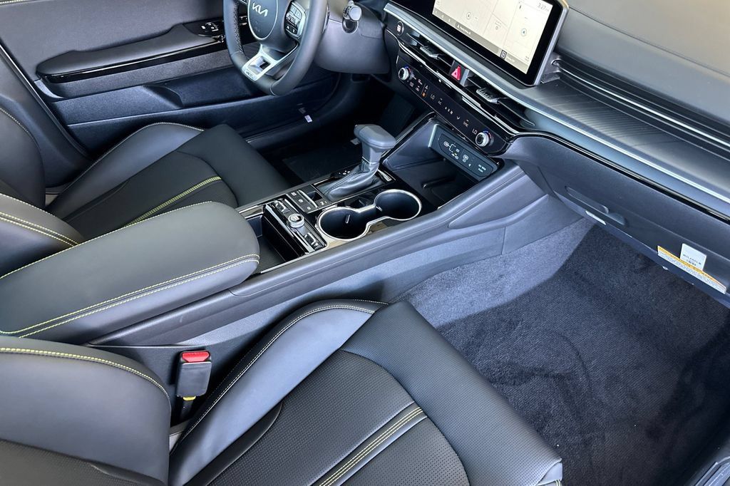 New 2026 Kia K5 GT FWD image 16