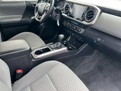 Certified 2021 Toyota Tacoma SR5 w/ Technology Package AWD/4WD image 22