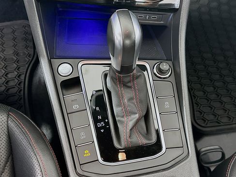 Used 2021 Volkswagen Jetta GLI Autobahn image 24