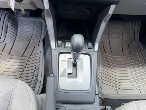 Used 2014 Subaru Forester 2.5i Limited AWD/4WD image 28
