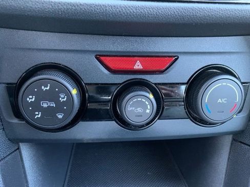 Used 2017 Subaru Impreza 2.0i Premium image 20