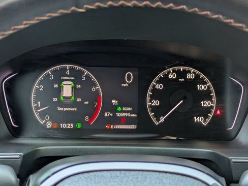 Used 2023 Honda Pilot TrailSport image 18