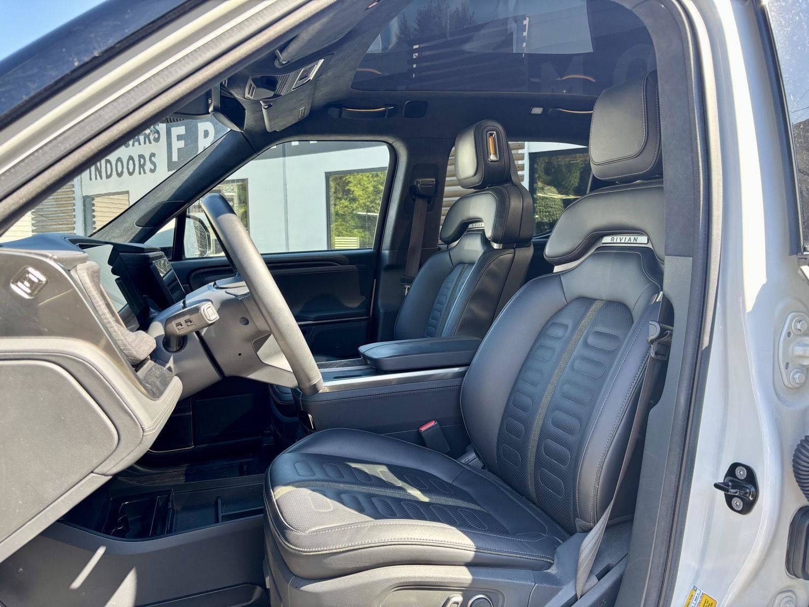 Used 2022 Rivian R1T Adventure AWD/4WD image 14