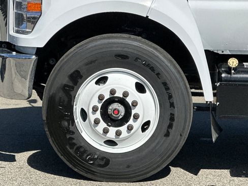New 2027 Ford F650 2WD Regular Cab Super Duty image 22