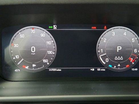 Used 2023 Land Rover Defender 90 SE image 14