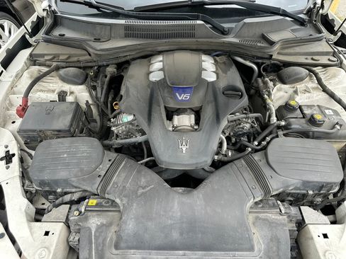 Used 2018 Maserati Ghibli S GranLusso RWD image 20