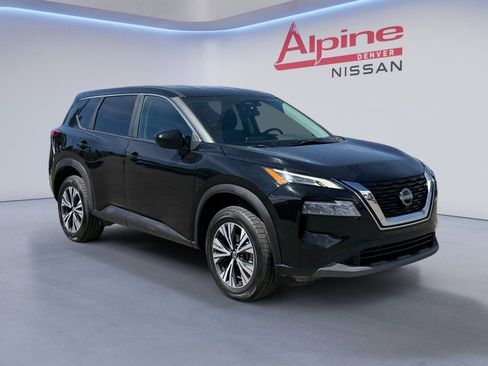 Used 2023 Nissan Rogue SV image 7