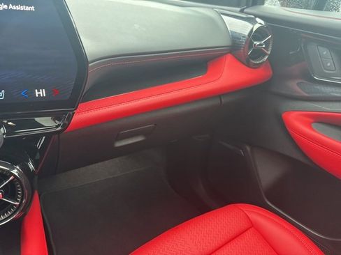 Used 2025 Chevrolet Blazer EV SS w/ Performance Package image 27