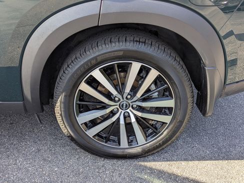 Used 2023 Nissan Pathfinder Platinum w/ Cargo Package image 31