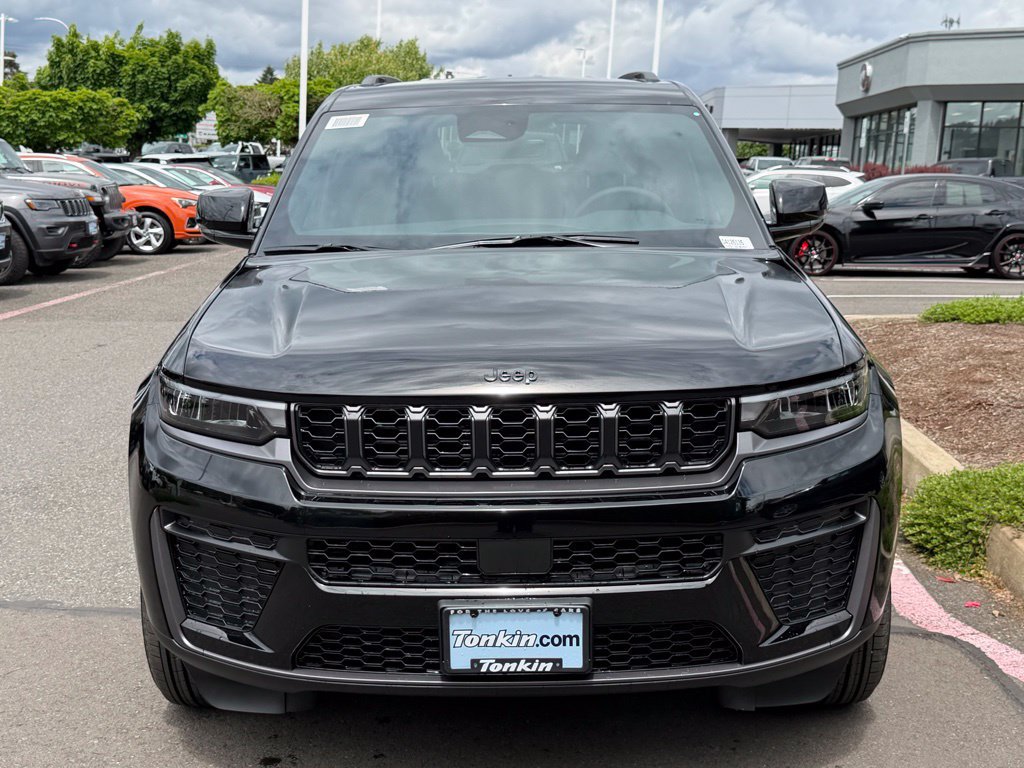 New 2026 Jeep Grand Cherokee Altitude AWD/4WD image 3