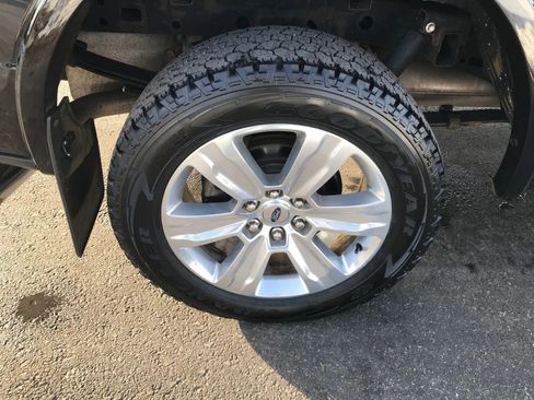 Used 2019 Ford F150 Platinum image 59