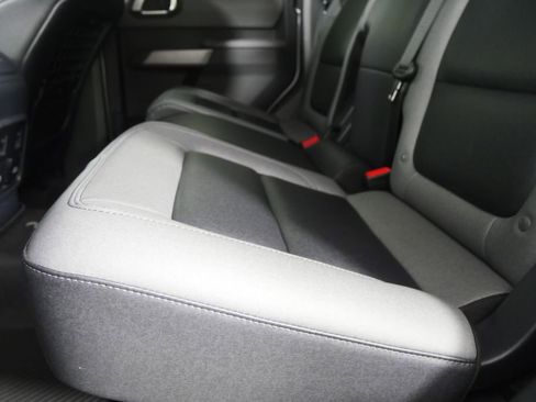 Used 2023 Ford Bronco Black Diamond w/ Sasquatch Package image 14