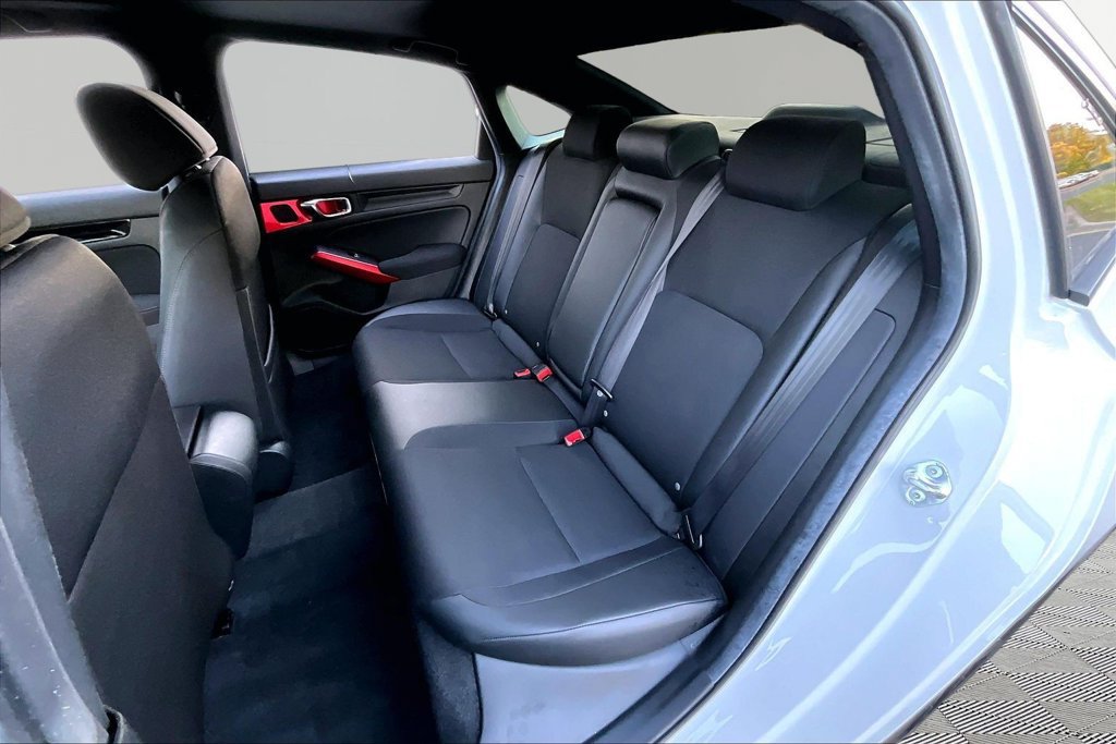 Used 2025 Honda Civic Sport image 18