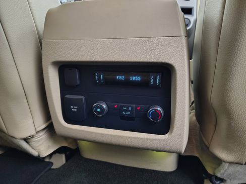 Used 2015 Ford Expedition Limited w/ Equipment Group 301A image 36