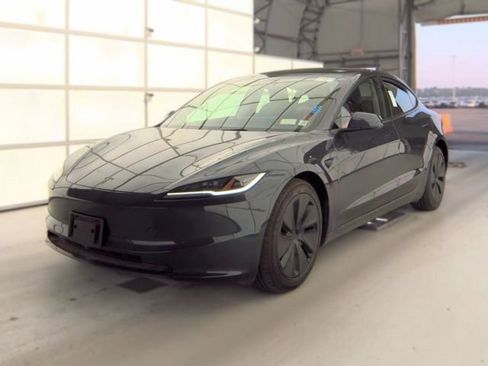 Used 2026 Tesla Model 3 AWD/4WD image 1