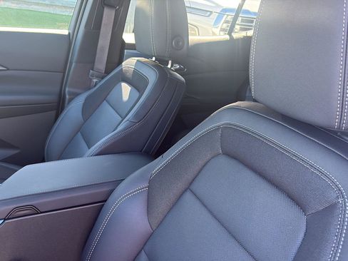 Used 2024 Chevrolet Equinox EV LT w/ LPO, Blackout Package FWD image 13