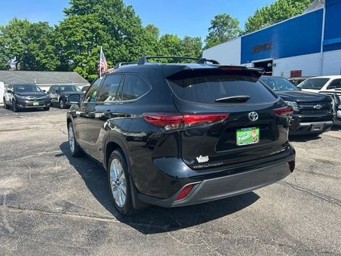 Used 2021 Toyota Highlander Limited AWD/4WD image 11