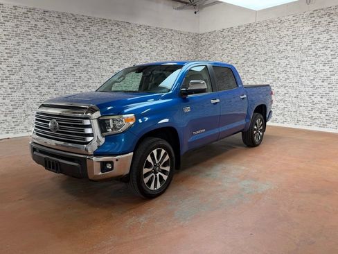 Used 2018 Toyota Tundra Limited w/ Limited Premium Package image 3