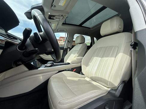 Used 2019 Audi e-tron Premium Plus AWD/4WD image 10