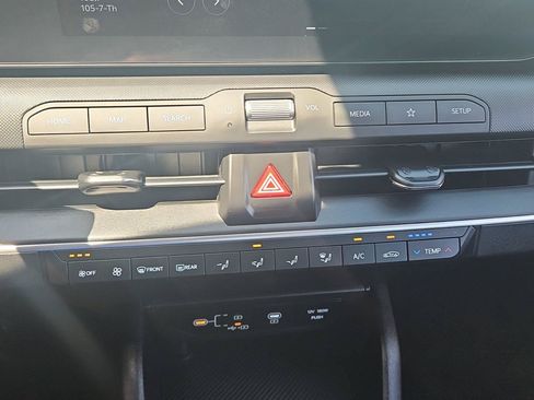 Used 2025 Kia K4 FWD image 18