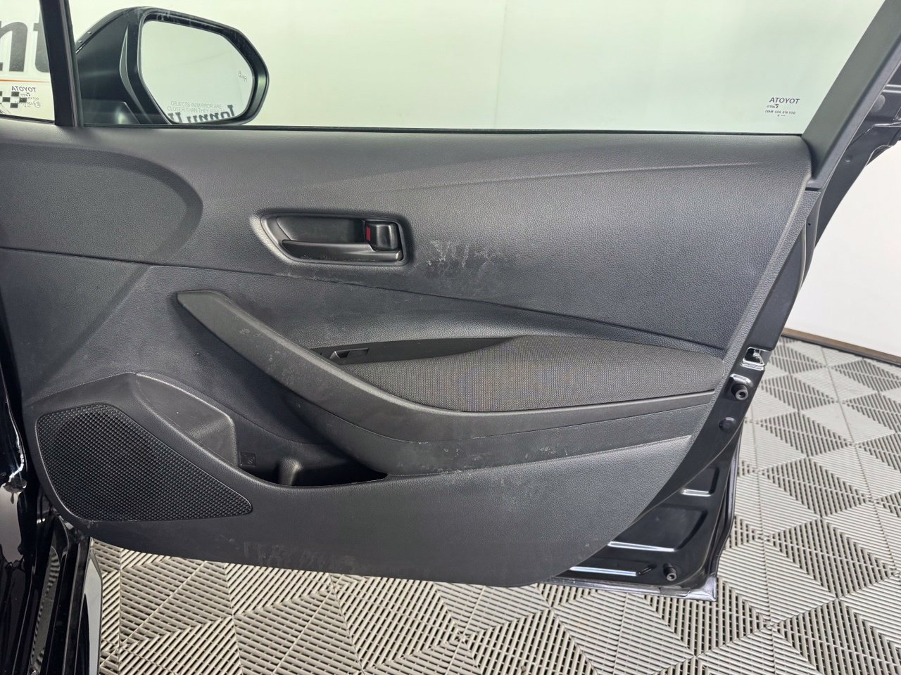 Used 2026 Toyota Corolla LE FWD image 28