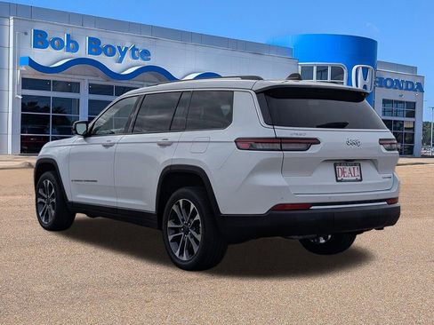 Used 2024 Jeep Grand Cherokee L Limited image 5