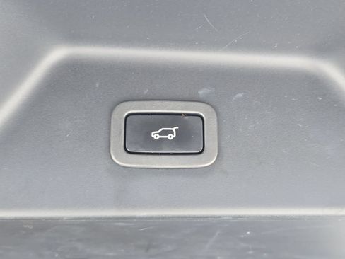 Used 2019 Land Rover Range Rover Supercharged AWD/4WD image 16