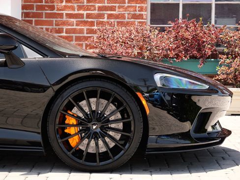 Used 2023 McLaren GT RWD image 7