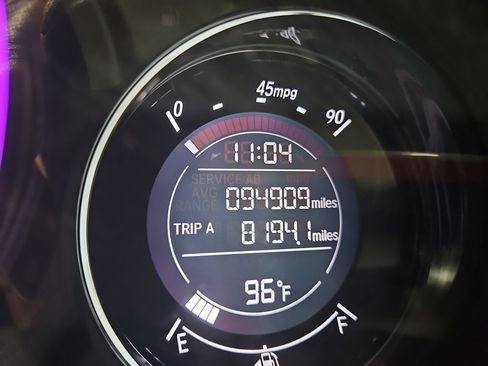 Used 2017 Honda HR-V LX image 16