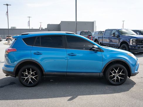 Used 2016 Toyota RAV4 SE image 11