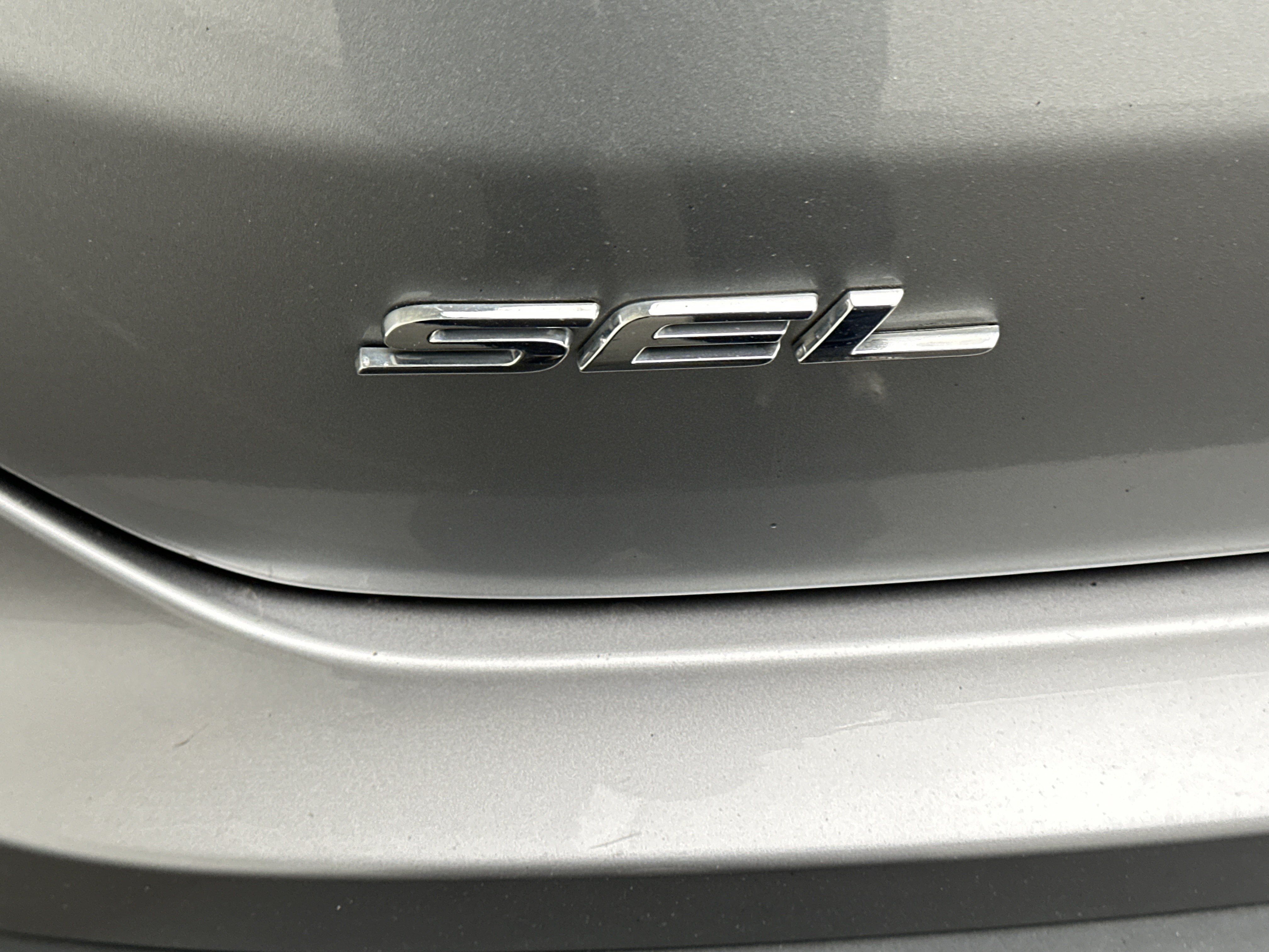 Used 2024 Ford Edge SEL AWD/4WD image 13