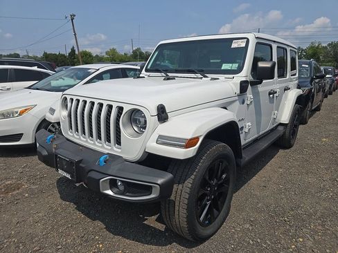 Certified 2022 Jeep Wrangler Unlimited Sahara w/ Cold Weather Group AWD/4WD image 1