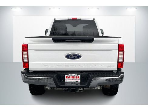 Used 2017 Ford F350 XLT w/ Camper Package image 4