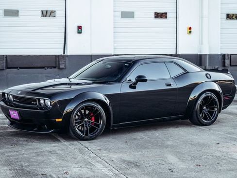 Used 2008 Dodge Challenger SRT8 image 36