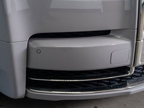 Used 2022 Rolls-Royce Phantom Sedan image 21