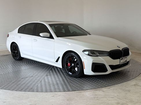 Used 2023 BMW M550i xDrive w/ Executive Package AWD/4WD image 7