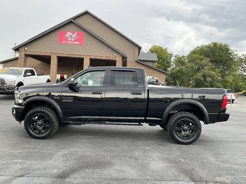 Used 2016 RAM 2500 Big Horn w/ Black Appearance Group AWD/4WD image 2