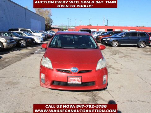 Used 2010 Toyota Prius Five image 2
