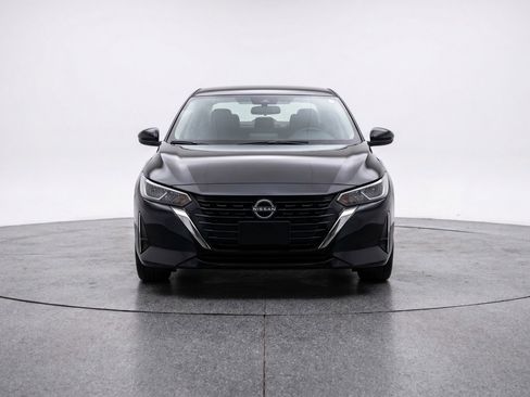 Used 2025 Nissan Sentra S FWD image 2