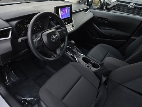 Certified 2025 Toyota Corolla LE image 8