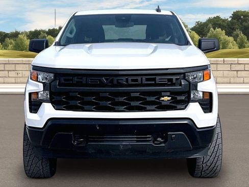 Used 2024 Chevrolet Silverado 1500 W/T w/ Z71 Off-Road Package image 3