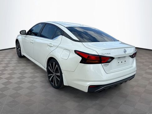 Used 2019 Nissan Altima 2.5 SR w/ SR Premium Package FWD image 8