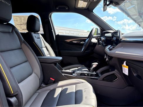 New 2025 Chevrolet TrailBlazer ACTIV w/ Convenience Package image 11