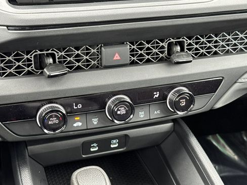 Certified 2025 Honda Accord LX image 18