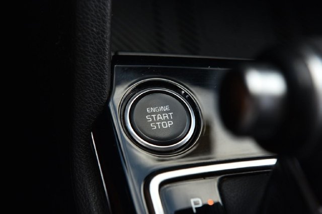 Used 2023 Kia Sportage EX FWD image 16