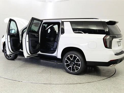 New 2026 Chevrolet Suburban RST w/ Comfort Package image 11