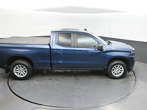 Used 2019 Chevrolet Silverado 1500 RST AWD/4WD image 32