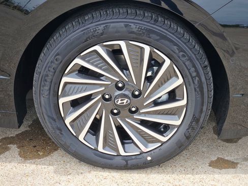 New 2026 Hyundai Sonata Limited FWD image 7