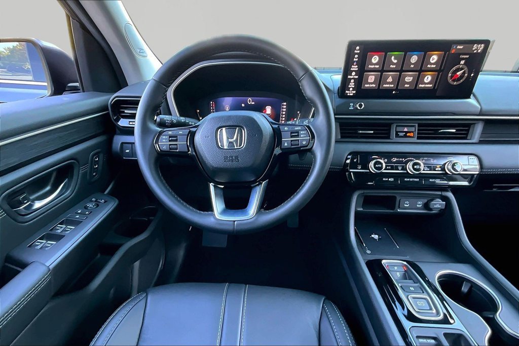 Certified 2026 Honda Pilot Touring image 8