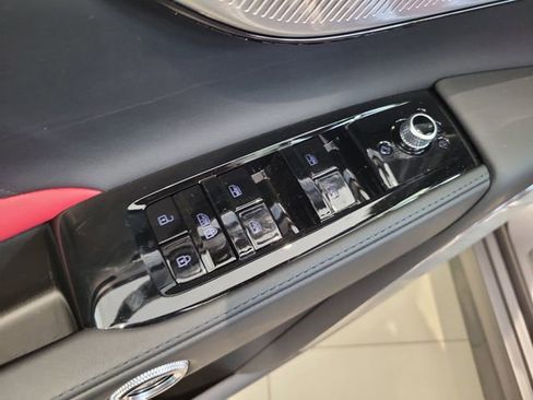 New 2025 Maserati Grecale Trofeo image 16